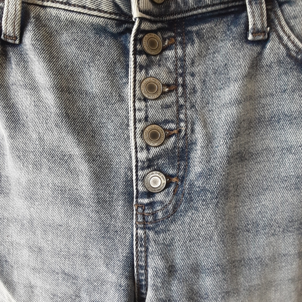 NWT womens SO High Rise Mom Jeans. Size 11/30" - Picture 7 of 8